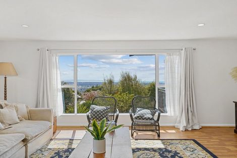 Photo of property in 1 Takahe Drive, Cashmere, Christchurch, 8022