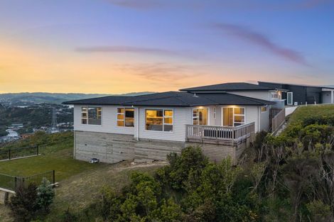 Photo of property in 6 Stunsail Lane, Whitby, Porirua, 5024