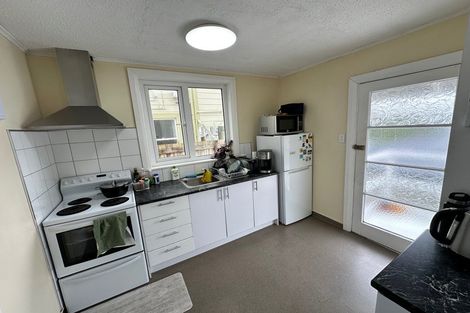 Photo of property in Rowena Hostel, 61 Ellice Street, Mount Victoria, Wellington, 6011