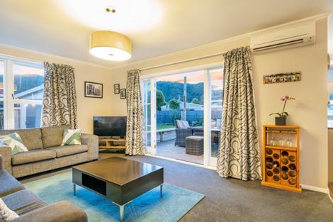 Photo of property in 11 Hector Grove, Trentham, Upper Hutt, 5018