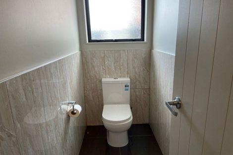 Photo of property in 8a Tawa Crescent, Manurewa, Auckland, 2102