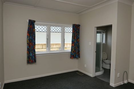 Photo of property in 5 Burrows Avenue, Karori, Wellington, 6012