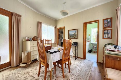 Photo of property in 31 Woodmancote Road, Khandallah, Wellington, 6035