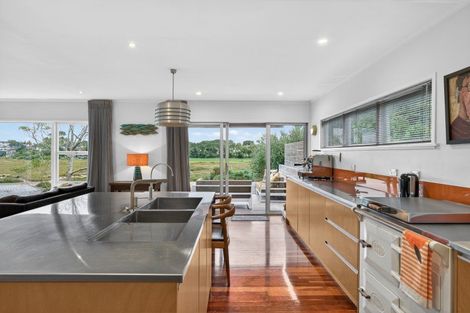 Photo of property in 70 Aramoana Avenue, Devonport, Auckland, 0624