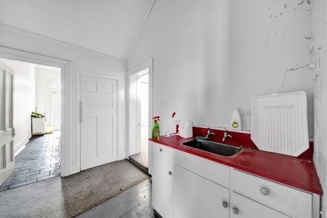 Photo of property in 77 Princes Street, Hawera, 4610