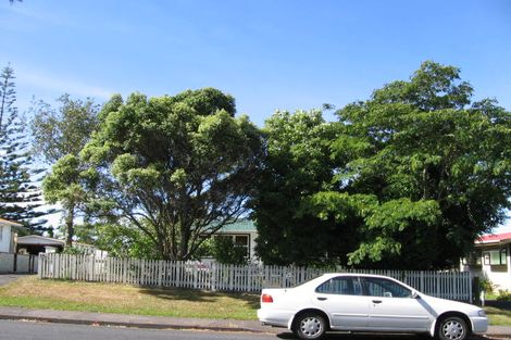 Photo of property in 36 Sycamore Drive, Sunnynook, Auckland, 0620