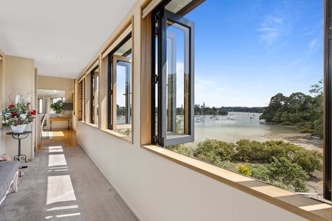Photo of property in 15 Rahui Road, Greenhithe, Auckland, 0632