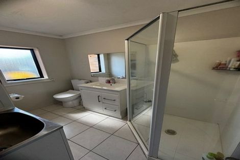 Photo of property in 22 Carrick Glen Avenue, Flat Bush, Auckland, 2019