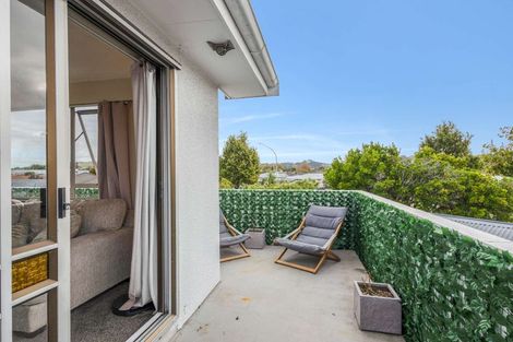 Photo of property in 138 Gloucester Street, Taradale, Napier, 4112