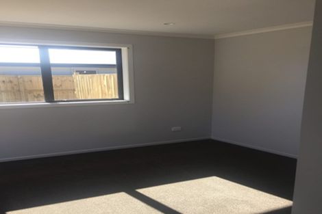 Photo of property in 23u2 Montgomery Crescent, Bader, Hamilton, 3206