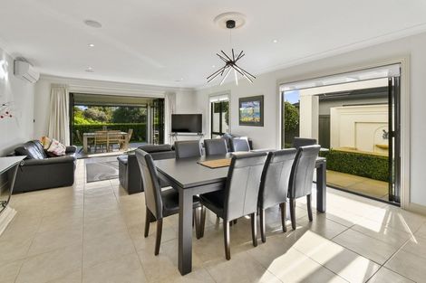 Photo of property in 3 Corsica Way, Karaka, Papakura, 2113