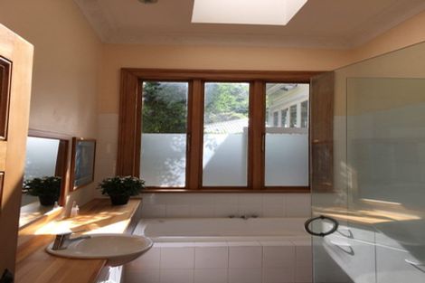 Photo of property in 133 Eden Street, Island Bay, Wellington, 6023