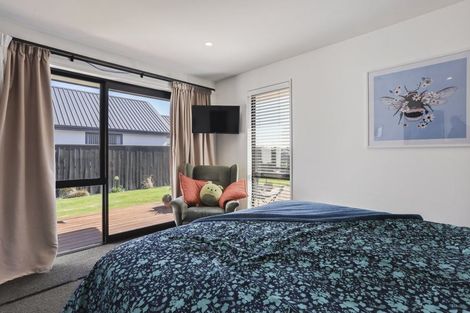 Photo of property in 7 Valour Drive, Rangiora, 7400