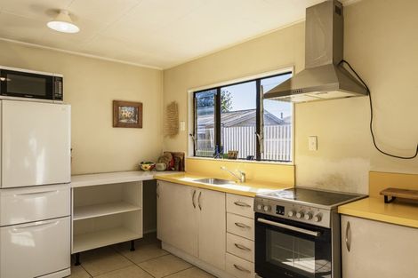 Photo of property in 100 Sylvan Road, Parkvale, Hastings, 4122