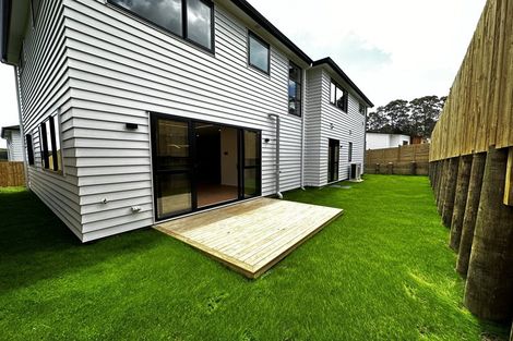 Photo of property in 8 Snuggery Loop, Orewa, 0931