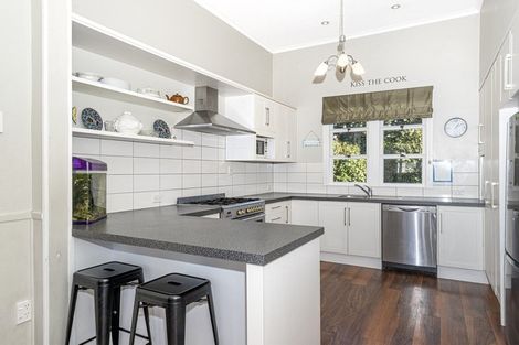 Photo of property in 140 Fox Street, Whataupoko, Gisborne, 4010