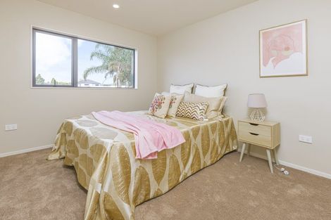 Photo of property in 8/43 Clevedon Road, Papakura, 2110