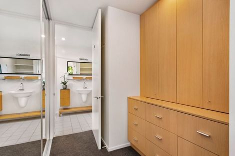 Photo of property in 4 Lantern Lane, Halswell, Christchurch, 8025