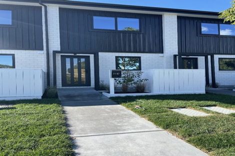 Photo of property in 1e Hamurana Place, Te Atatu Peninsula, Auckland, 0610