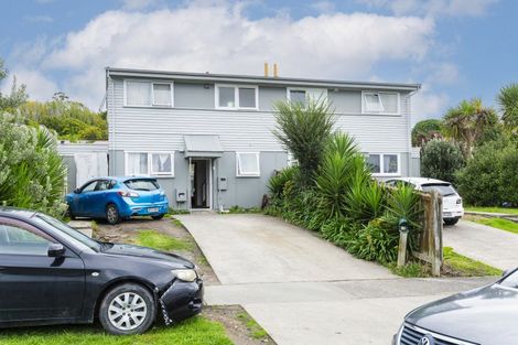 Photo of property in 11 Cambridge Terrace, Kaiti, Gisborne, 4010