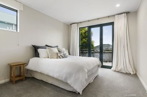 Photo of property in 52 Waru Street, Khandallah, Wellington, 6035