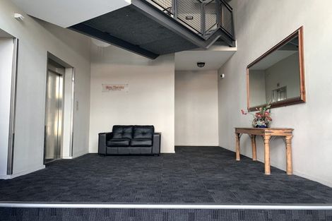 Photo of property in Metro Apartments, 20/220u Thorndon Quay, Pipitea, Wellington, 6011