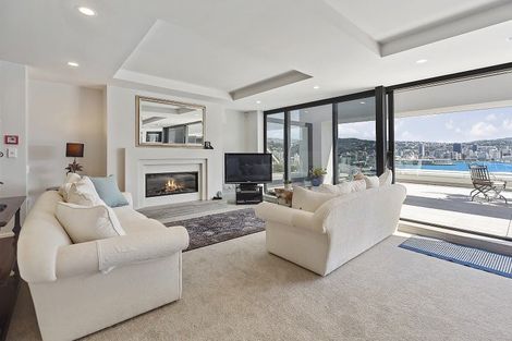 Photo of property in 4/308 Oriental Parade, Oriental Bay, Wellington, 6011