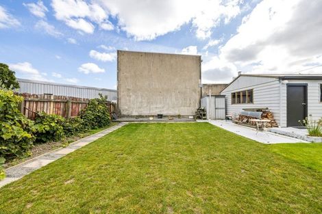 Photo of property in 16 Tanner Street, Woolston, Christchurch, 8023