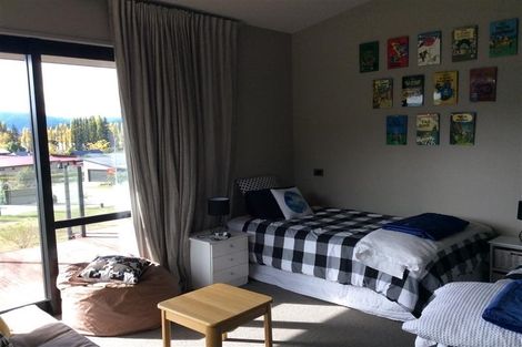 Photo of property in 22 Kelliher Drive, Wanaka, 9305