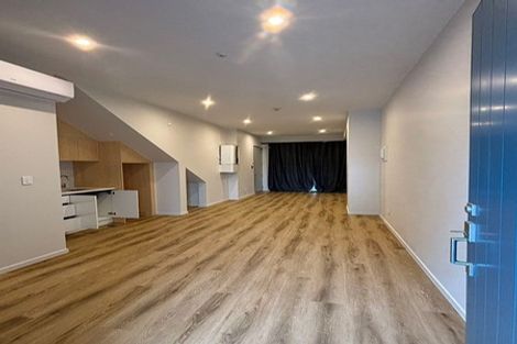 Photo of property in 7/1 Kaponga Crescent, New Lynn, Auckland, 0600