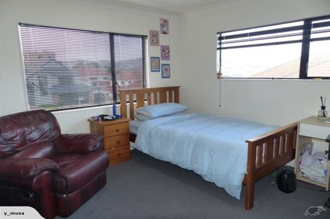 Photo of property in 9 Corsham Grove, Churton Park, Wellington, 6037