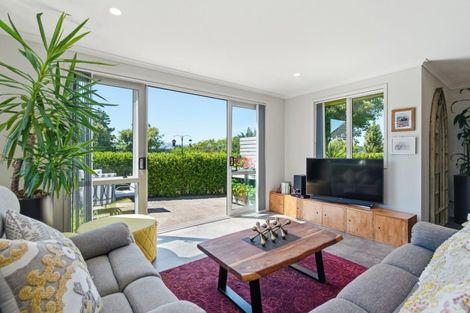 Photo of property in 1 Hanlow Place, Pyes Pa, Tauranga, 3112