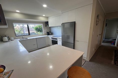 Photo of property in 15 Pinewood Grove, Botany Downs, Auckland, 2010