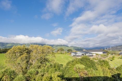 Photo of property in 3 Lamont Place, Waikanae, 5036