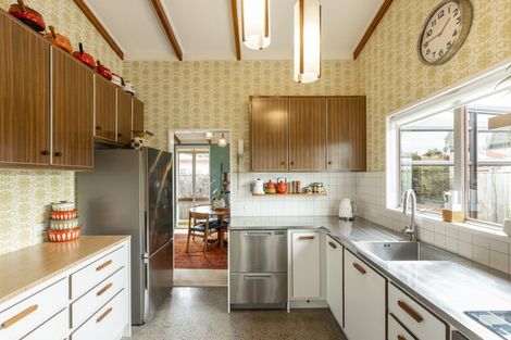 Photo of property in 18 Ngarimu Crescent, Taradale, Napier, 4112