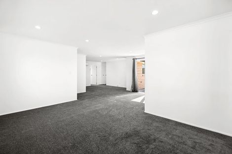 Photo of property in 11 Chancery Close, Hamilton East, Hamilton, 3216
