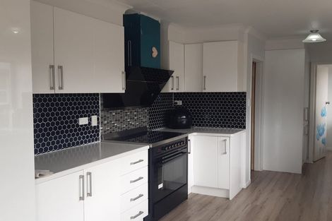 Photo of property in 9 Tirita Street, Kawaha Point, Rotorua, 3010