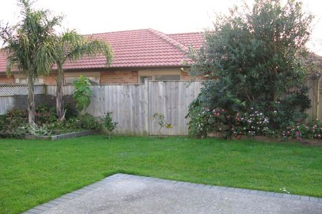 Photo of property in 57 Carousel Crescent, East Tamaki Heights, Auckland, 2016