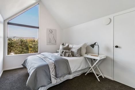 Photo of property in 1/70 Glamorgan Drive, Torbay, Auckland, 0630