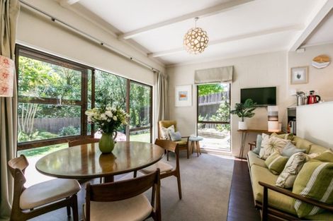 Photo of property in 46 Muritai Crescent, Havelock North, 4130