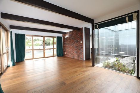 Photo of property in 11 Ganymede Place, Half Moon Bay, Auckland, 2012