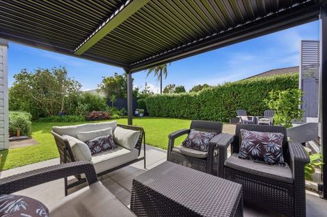 Photo of property in 327 Carrington Street, Vogeltown, New Plymouth, 4310