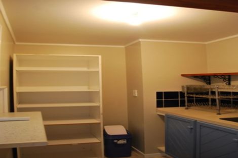 Photo of property in 5 Beaudine Avenue, Glenfield, Auckland, 0629