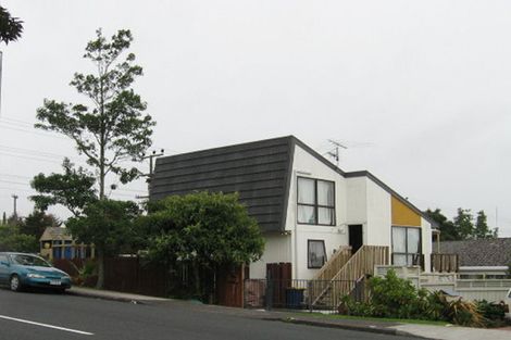 Photo of property in 2 Marina View Drive, Hobsonville, Auckland, 0618
