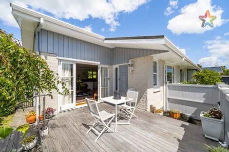 Photo of property in 48a Queens Grove, Hutt Central, Lower Hutt, 5010