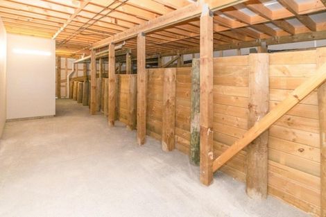 Photo of property in 98 Godfrey Drive, Orewa, 0931