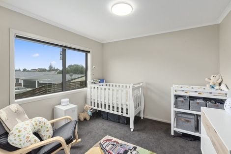 Photo of property in 10 Sylvia Way, Te Horo Beach, Otaki, 5581