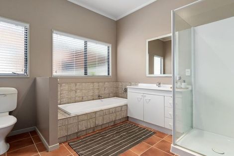 Photo of property in 9 Highgrove Place, Bethlehem, Tauranga, 3110
