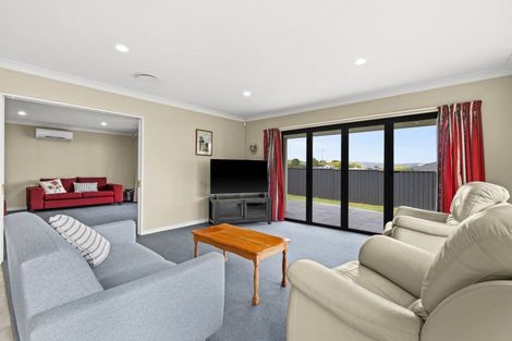 Photo of property in 12 Arcadia Lane, Havelock North, 4130