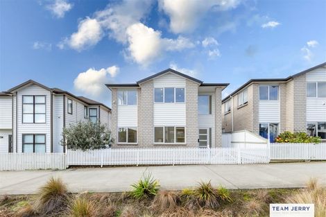 Photo of property in 3 Knockanara Drive, Flat Bush, Auckland, 2019